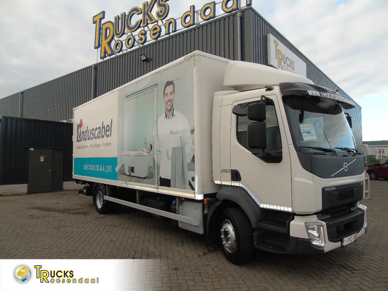 Volvo FL 12.250 + EURO 6 + LIFT - شاحنة مقفلة: صورة 1 Volvo FL 12.250 + EURO 6 + LIFT - شاحنة مقفلة: صورة 1