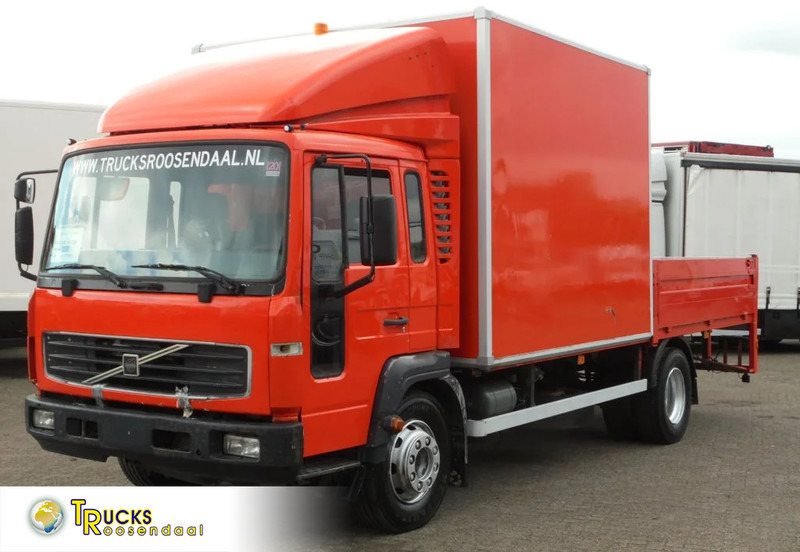 Volvo FL 220 + Manual + HMF 150 crane - شاحنات مسطحة: صورة 1 Volvo FL 220 + Manual + HMF 150 crane - شاحنات مسطحة: صورة 1