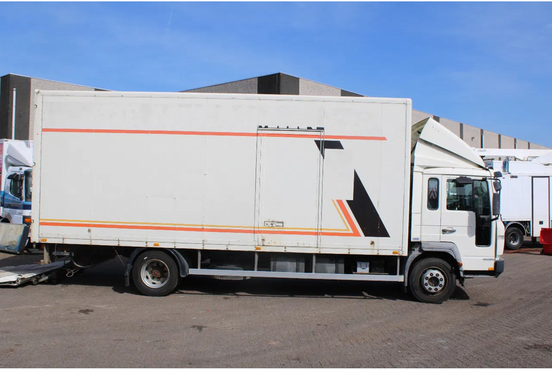 Volvo FL 6.250 +EURO 2 + MANUAL + LIFT - شاحنة مقفلة: صورة 3 Volvo FL 6.250 +EURO 2 + MANUAL + LIFT - شاحنة مقفلة: صورة 3