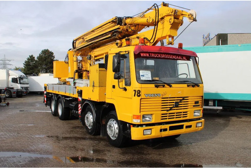 Volvo FL10 8X4 + GROMACH 34 mtr. + EURO 2 - شاحنة كرين: صورة 4 Volvo FL10 8X4 + GROMACH 34 mtr. + EURO 2 - شاحنة كرين: صورة 4