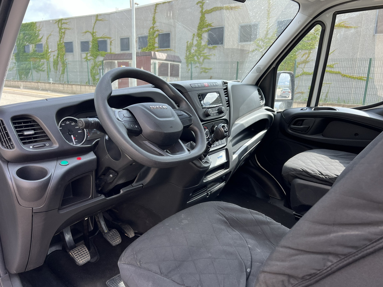 منصة تلسكوبية محمولة على شاحنة Iveco Daily + Oil&Steel Scorpion 1812 Smart Iveco Daily + Oil&Steel Scorpion 1812 Smart: صورة 6