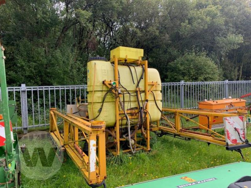 Dubex 1200l - بخاخ مركب على الجرار: صورة 1 Dubex 1200l - بخاخ مركب على الجرار: صورة 1
