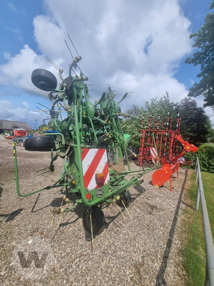 Krone KW 8.82/8 - آلة تيبيس العشب/ آلة جمع العشب: صورة 1 Krone KW 8.82/8 - آلة تيبيس العشب/ آلة جمع العشب: صورة 1