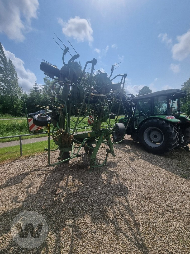 Krone KW 8.82/8 - آلة تيبيس العشب/ آلة جمع العشب: صورة 3 Krone KW 8.82/8 - آلة تيبيس العشب/ آلة جمع العشب: صورة 3