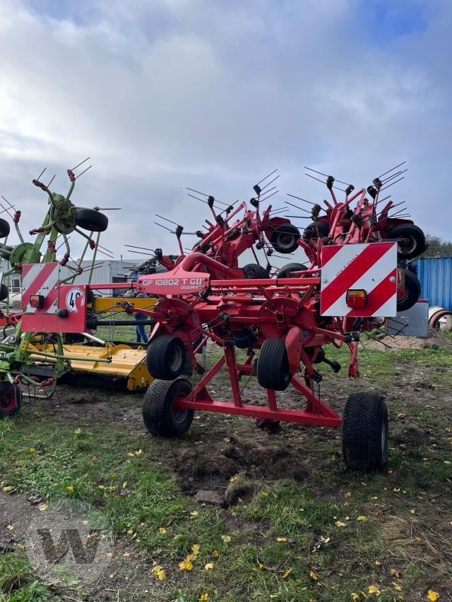 Kuhn GF 10802 - آلة تيبيس العشب/ آلة جمع العشب: صورة 4 Kuhn GF 10802 - آلة تيبيس العشب/ آلة جمع العشب: صورة 4
