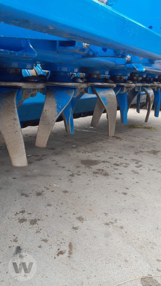 Lemken Zirkon 12/300 - مسلفة القوة: صورة 3 Lemken Zirkon 12/300 - مسلفة القوة: صورة 3