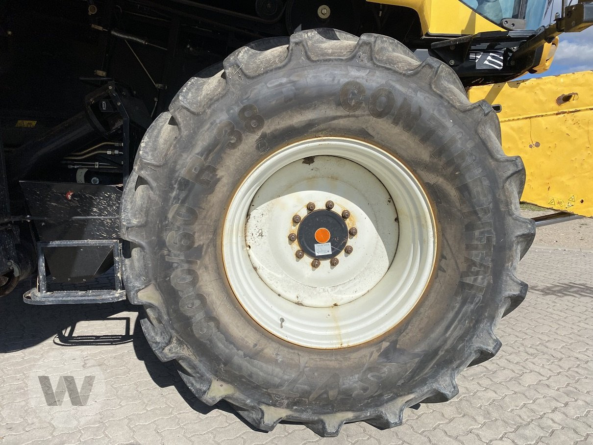 New Holland CR 9090 - حصادة موحَّدة: صورة 3 New Holland CR 9090 - حصادة موحَّدة: صورة 3