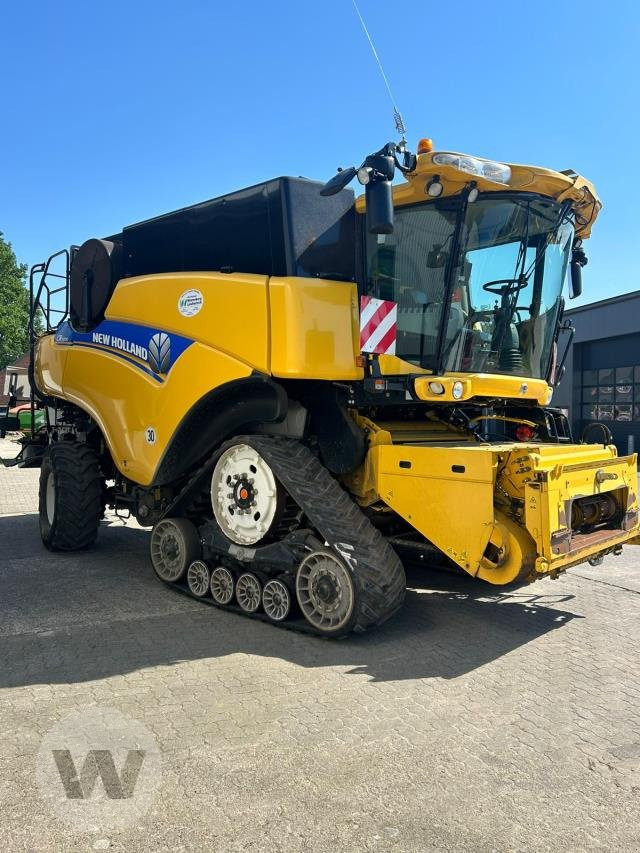 New Holland CR 9090 - حصادة موحَّدة: صورة 2 New Holland CR 9090 - حصادة موحَّدة: صورة 2