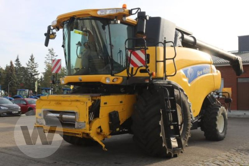 New Holland CR 9090 - حصادة موحَّدة: صورة 1 New Holland CR 9090 - حصادة موحَّدة: صورة 1