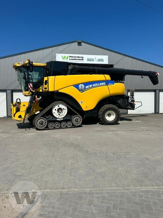 New Holland CR 9090 - حصادة موحَّدة: صورة 1 New Holland CR 9090 - حصادة موحَّدة: صورة 1