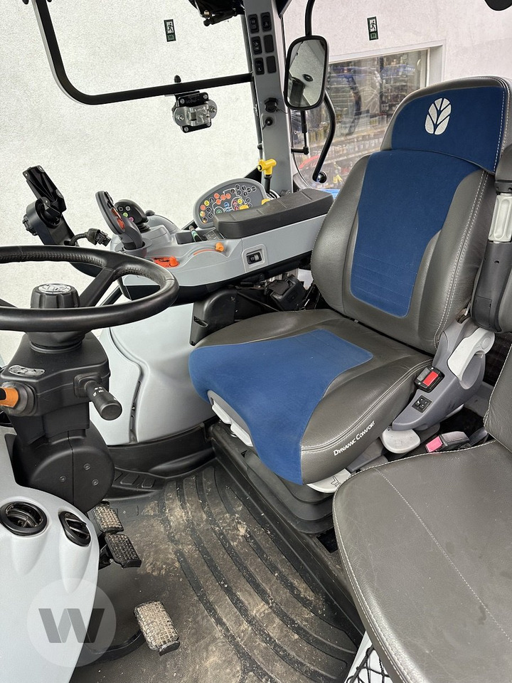 New Holland T 6.145 DC - جرار: صورة 3 New Holland T 6.145 DC - جرار: صورة 3