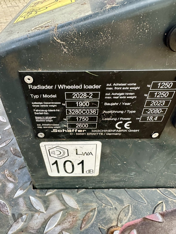 Schäffer 2028 - لودر مفصلي صغير: صورة 2 Schäffer 2028 - لودر مفصلي صغير: صورة 2