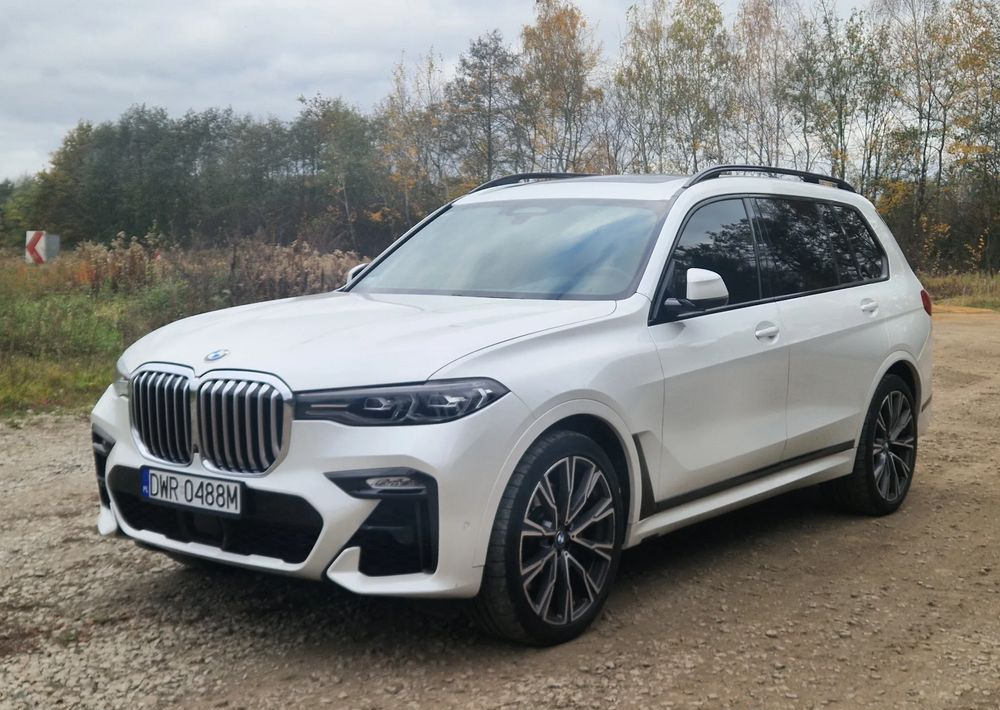 BMW X7 M50i sport - سيارة دفع رباعي: صورة 3 BMW X7 M50i sport - سيارة دفع رباعي: صورة 3