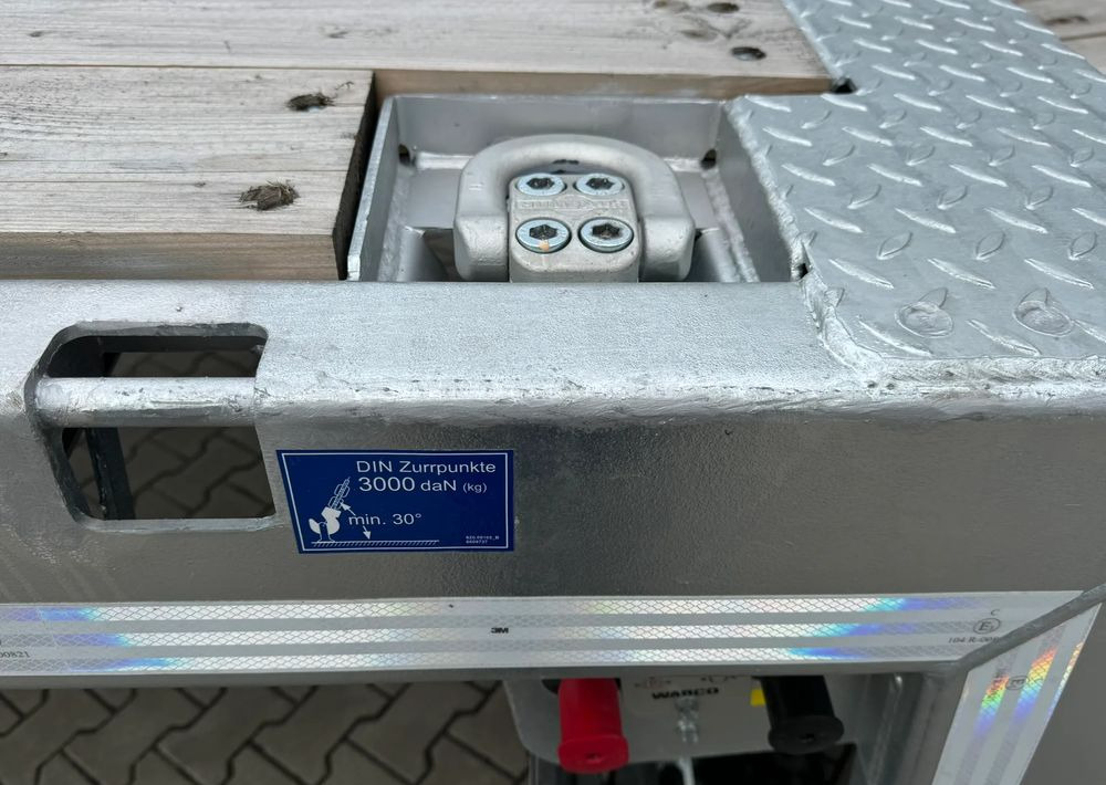 Humbaur HTS30K - عربة منخفضة مسطحة نصف مقطورة: صورة 5 Humbaur HTS30K - عربة منخفضة مسطحة نصف مقطورة: صورة 5