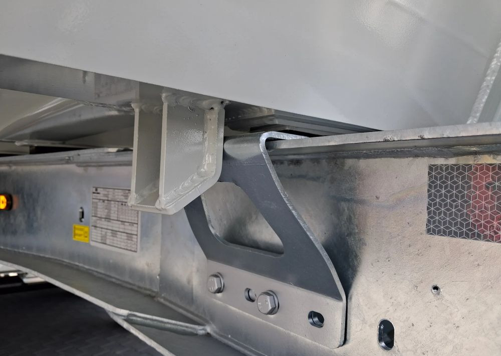 Zaslaw Aluminiowa skrzynia 28-33m3 - قلابة نصف مقطورة نصف مقطورة قلابة: صورة 4 Zaslaw Aluminiowa skrzynia 28-33m3 - قلابة نصف مقطورة نصف مقطورة قلابة: صورة 4