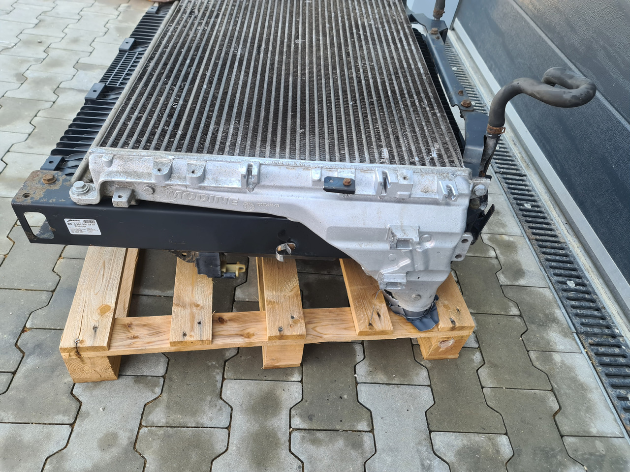 MERCEDES ATEGO ANTOS / EURO 6 / COOLER SET / INTERCOOLER / WATER COOLER / WORLDWIDE DELIVERY - مبرد المحرك: صورة 5 MERCEDES ATEGO ANTOS / EURO 6 / COOLER SET / INTERCOOLER / WATER COOLER / WORLDWIDE DELIVERY - مبرد المحرك: صورة 5