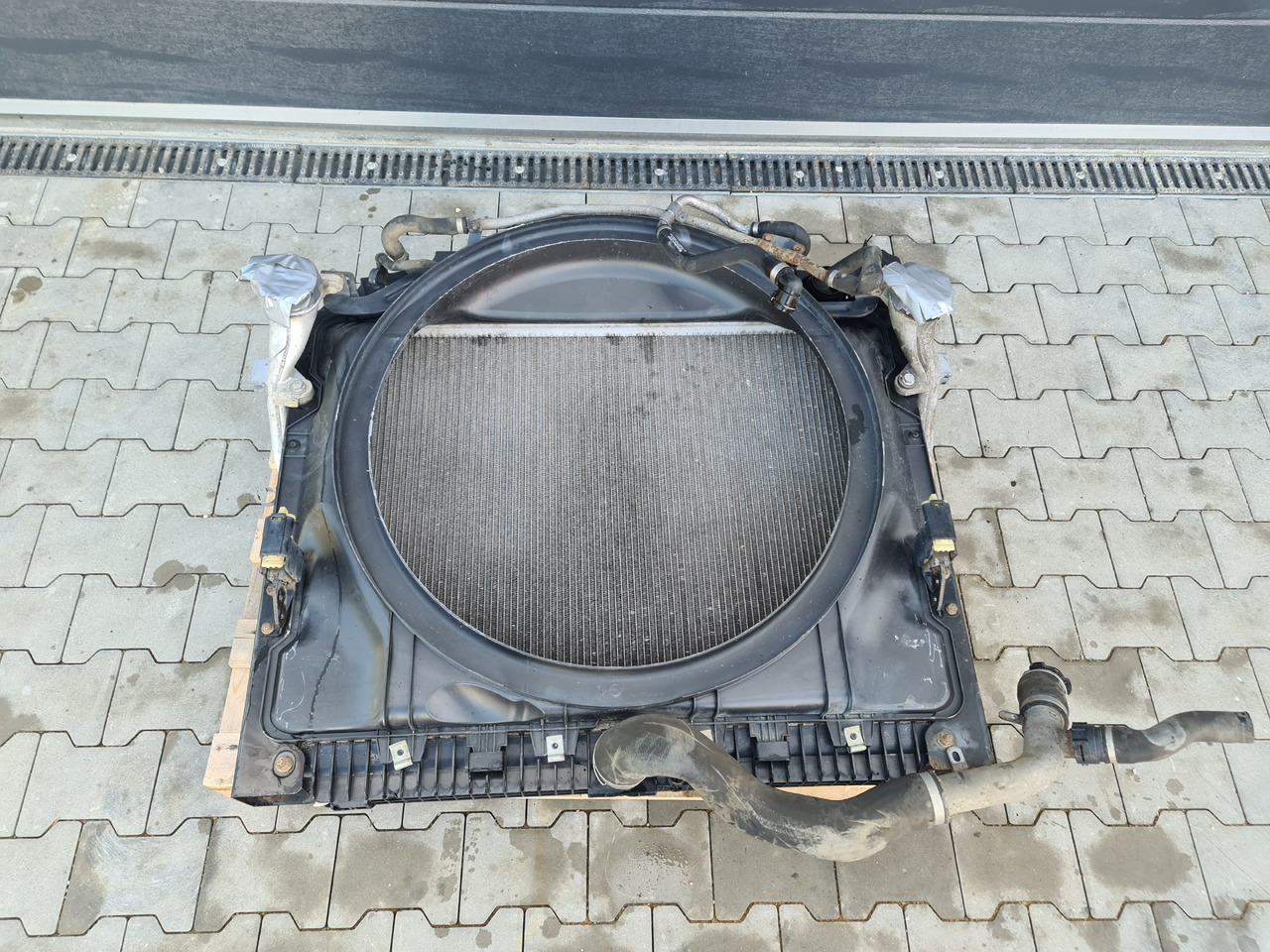 MERCEDES ATEGO ANTOS / EURO 6 / COOLER SET / INTERCOOLER / WATER COOLER / WORLDWIDE DELIVERY - مبرد المحرك: صورة 1 MERCEDES ATEGO ANTOS / EURO 6 / COOLER SET / INTERCOOLER / WATER COOLER / WORLDWIDE DELIVERY - مبرد المحرك: صورة 1