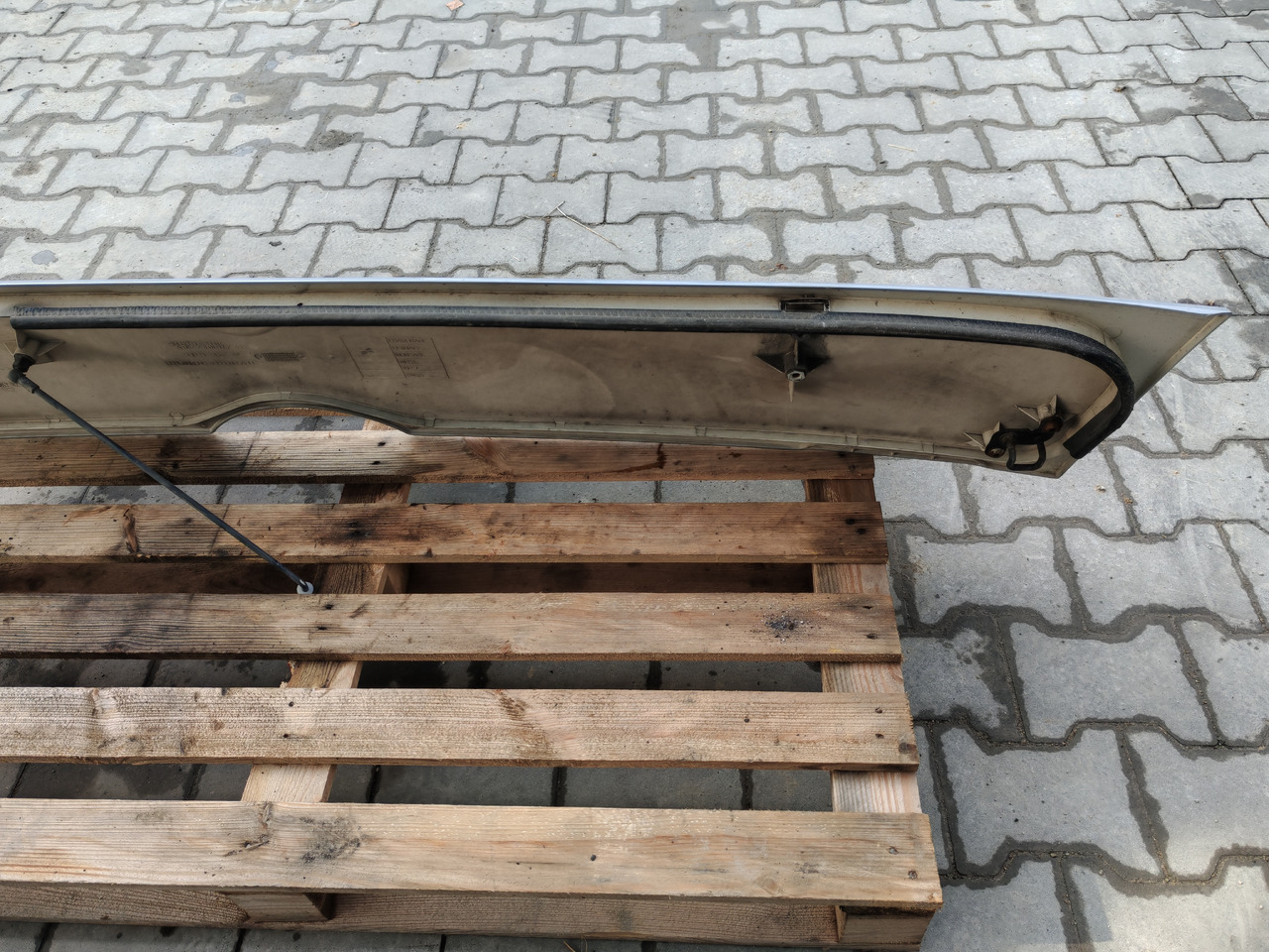 MERCEDES-BENZ ATEGO MP4 EURO 6 / FRONT BONNET - غطاء محرك المركبة: صورة 4 MERCEDES-BENZ ATEGO MP4 EURO 6 / FRONT BONNET - غطاء محرك المركبة: صورة 4