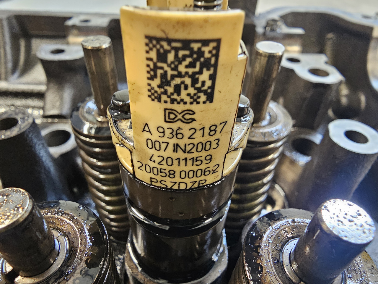 MERCEDES-BENZ ATEGO MP4 EURO 6 / INJECTORS SET / OM936 / A9362187007 - حاقن: صورة 4 MERCEDES-BENZ ATEGO MP4 EURO 6 / INJECTORS SET / OM936 / A9362187007 - حاقن: صورة 4