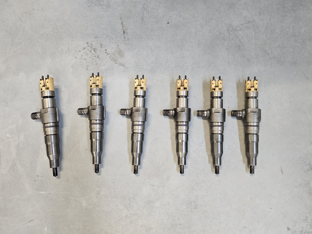 MERCEDES-BENZ ATEGO MP4 EURO 6 / INJECTORS SET / OM936 / A9362187007 - حاقن: صورة 2 MERCEDES-BENZ ATEGO MP4 EURO 6 / INJECTORS SET / OM936 / A9362187007 - حاقن: صورة 2