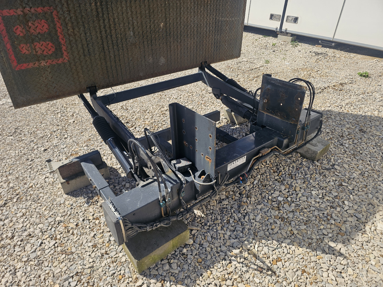 PALFINGER MBB C 2000 L / 2020 / 2000KG - رافعة هيدروليك خلفية: صورة 4 PALFINGER MBB C 2000 L / 2020 / 2000KG - رافعة هيدروليك خلفية: صورة 4