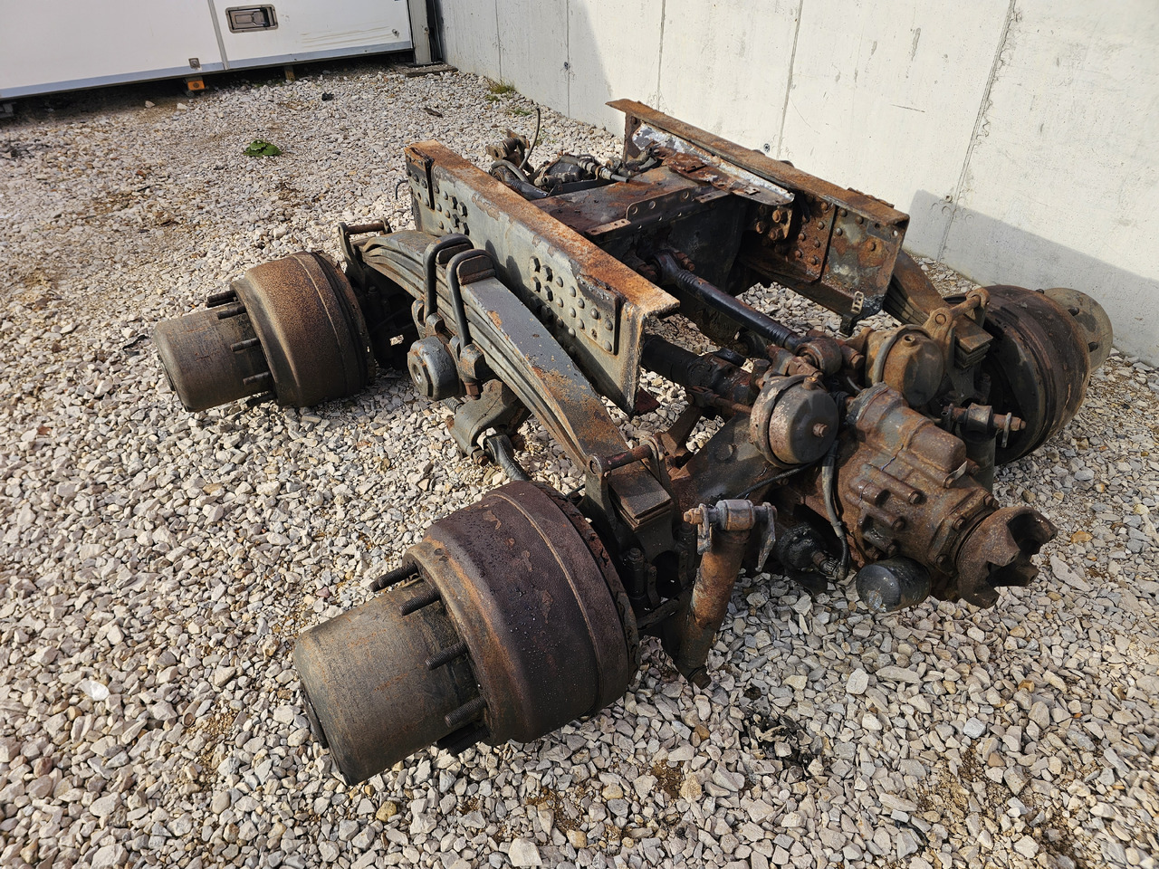 SCANIA COMPLETE REAR AXLES SET / RBP735 / RATIO= 3,93 / 6x4 6x6 8x4 8x6 - المحور الخلفي: صورة 5 SCANIA COMPLETE REAR AXLES SET / RBP735 / RATIO= 3,93 / 6x4 6x6 8x4 8x6 - المحور الخلفي: صورة 5
