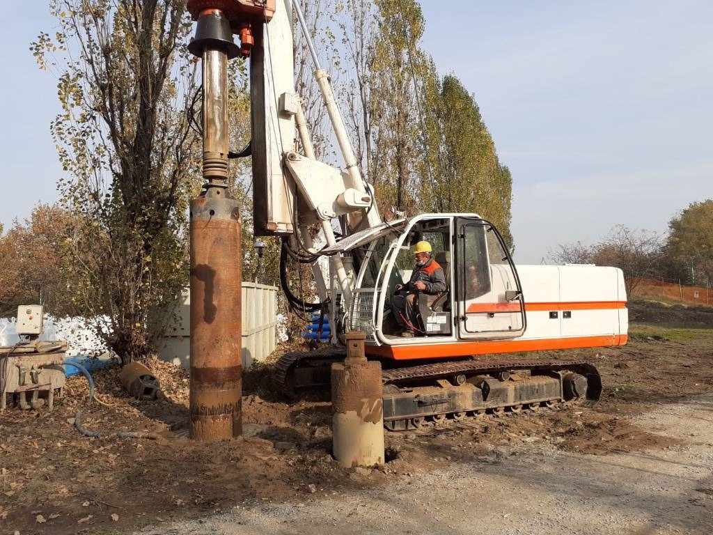 Soilmec R210 - آلة تلقيم: صورة 1 Soilmec R210 - آلة تلقيم: صورة 1