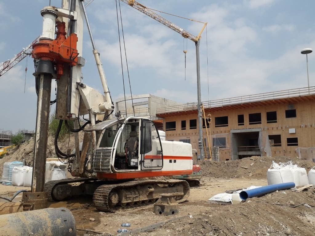 Soilmec R210 - آلة تلقيم: صورة 3 Soilmec R210 - آلة تلقيم: صورة 3