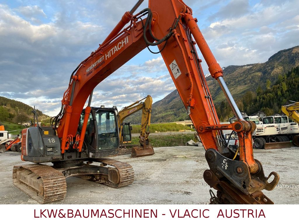 Hitachi ZX 225 USLC-3 - حفار زحاف: صورة 1 Hitachi ZX 225 USLC-3 - حفار زحاف: صورة 1