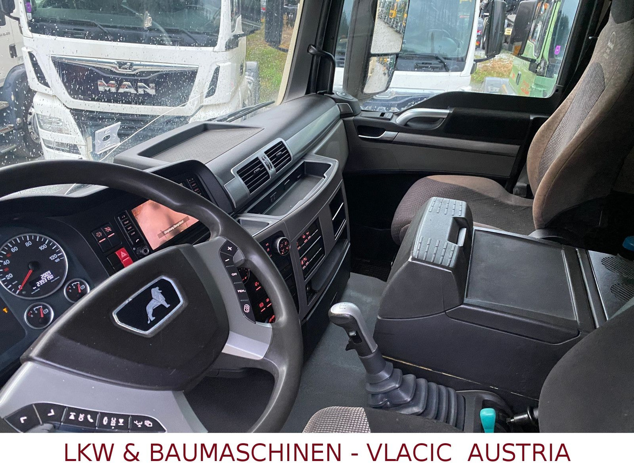 MAN 33.500 6x6 MIT KRAN PENZ - شاحنة قطع الأشجار, شاحنة كرين: صورة 5 MAN 33.500 6x6 MIT KRAN PENZ - شاحنة قطع الأشجار, شاحنة كرين: صورة 5