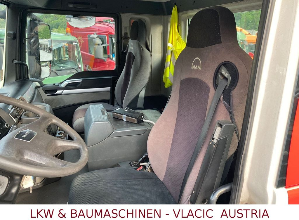 MAN TGS 33.440 (6x4) EEV Abrollkipper MAN TGS 33.440 (6x4) EEV Abrollkipper - شاحنة ذات خطاف: صورة 4 MAN TGS 33.440 (6x4) EEV Abrollkipper MAN TGS 33.440 (6x4) EEV Abrollkipper - شاحنة ذات خطاف: صورة 4