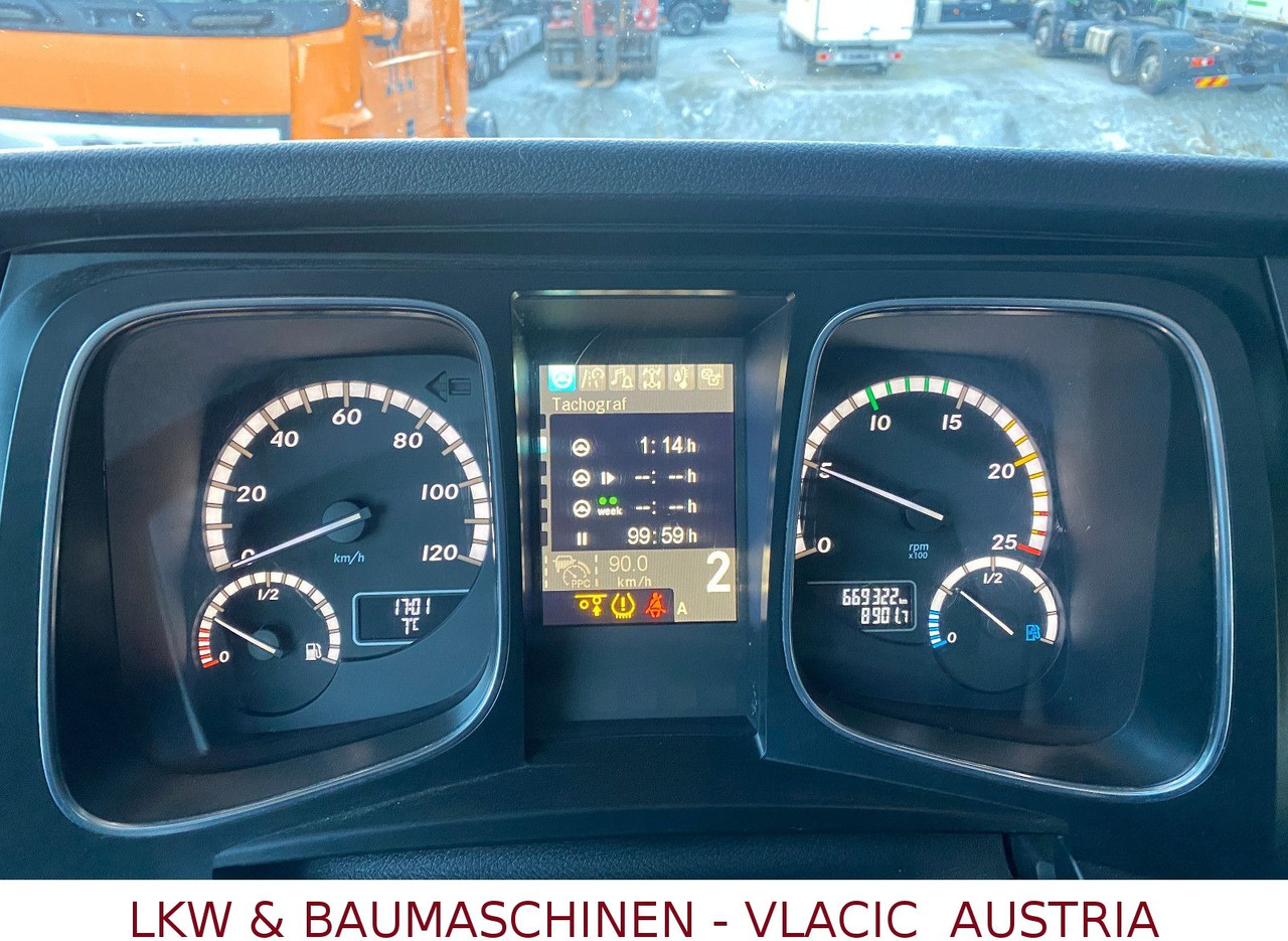 Mercedes-Benz Actros 963-0-C - شاحنة صهريج: صورة 5 Mercedes-Benz Actros 963-0-C - شاحنة صهريج: صورة 5