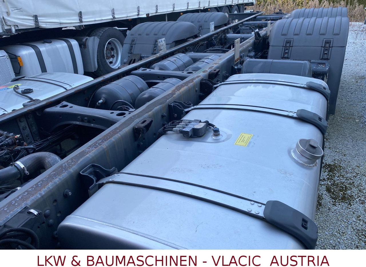 Scania R420 Fahrgestell - شاحنة هيكل كابينة: صورة 3 Scania R420 Fahrgestell - شاحنة هيكل كابينة: صورة 3