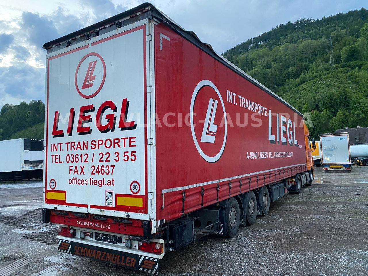 Schwarzmüller Mega - Varius - نصف مقطورة ستارة: صورة 1 Schwarzmüller Mega - Varius - نصف مقطورة ستارة: صورة 1