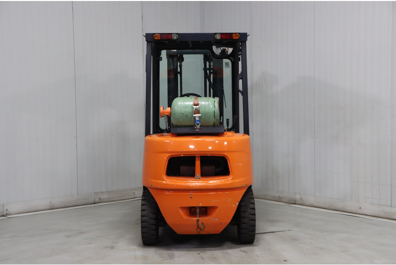 رافعة شوكية تعمل بالغاز Doosan G25E-5: صورة 6