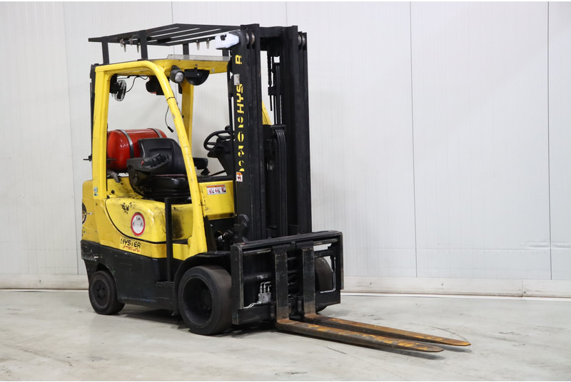 Hyster S3.0FT - رافعة شوكية تعمل بالغاز: صورة 1 Hyster S3.0FT - رافعة شوكية تعمل بالغاز: صورة 1