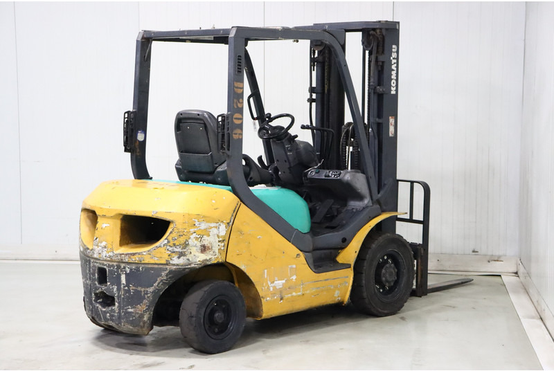 Komatsu FD25T-16 - رافعة شوكية ديزل: صورة 4 Komatsu FD25T-16 - رافعة شوكية ديزل: صورة 4