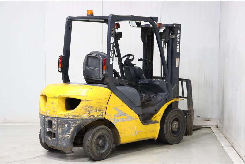 Komatsu FD25T-16 - رافعة شوكية ديزل: صورة 4 Komatsu FD25T-16 - رافعة شوكية ديزل: صورة 4
