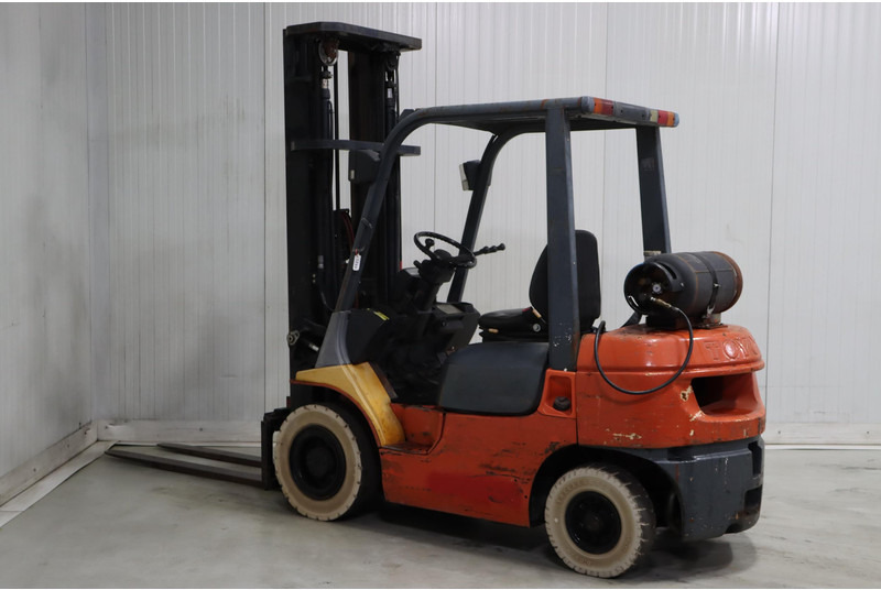 Toyota 42-7FGF25 - رافعة شوكية تعمل بالغاز: صورة 4 Toyota 42-7FGF25 - رافعة شوكية تعمل بالغاز: صورة 4