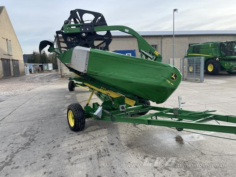 John Deere 735 PremiumFlow - حصادة برأس ملحق: صورة 1 John Deere 735 PremiumFlow - حصادة برأس ملحق: صورة 1
