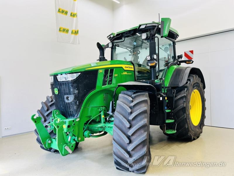 John Deere 7R 330 - جرار: صورة 1 John Deere 7R 330 - جرار: صورة 1