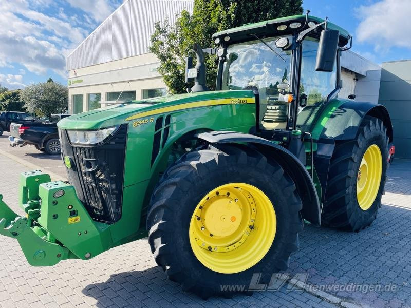 John Deere 8345R FH+FZW - جرار: صورة 2 John Deere 8345R FH+FZW - جرار: صورة 2