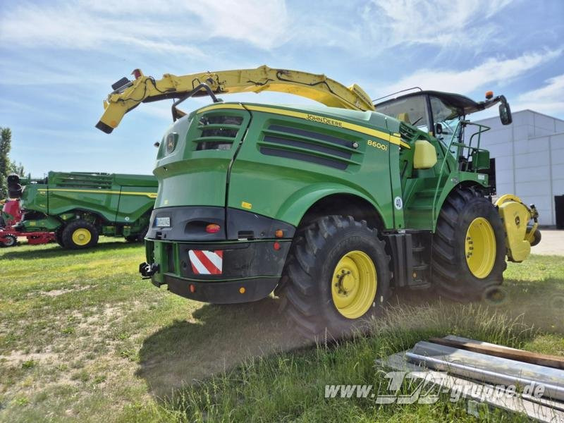 John Deere 8600i - حصادة الأعلاف: صورة 3 John Deere 8600i - حصادة الأعلاف: صورة 3
