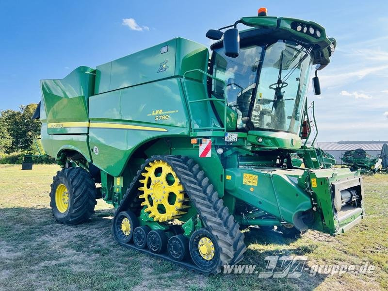 John Deere S780i ProDrive - حصادة موحَّدة: صورة 3 John Deere S780i ProDrive - حصادة موحَّدة: صورة 3