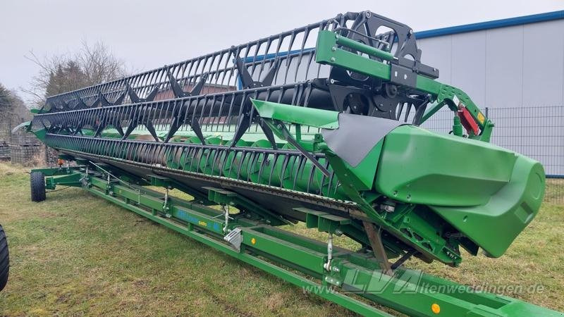 John Deere S790 - حصادة موحَّدة: صورة 2 John Deere S790 - حصادة موحَّدة: صورة 2