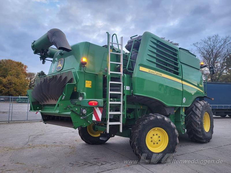 John Deere T660 i ProDrive - حصادة موحَّدة: صورة 4 John Deere T660 i ProDrive - حصادة موحَّدة: صورة 4