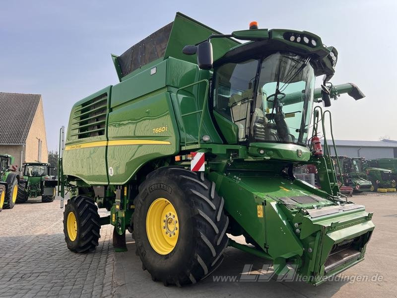 John Deere T660 - حصادة موحَّدة: صورة 3 John Deere T660 - حصادة موحَّدة: صورة 3