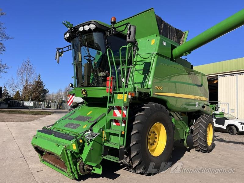 John Deere T660 - حصادة موحَّدة: صورة 3 John Deere T660 - حصادة موحَّدة: صورة 3