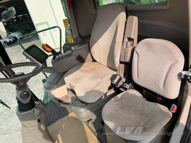 حصادة موحَّدة John Deere T660: صورة 7