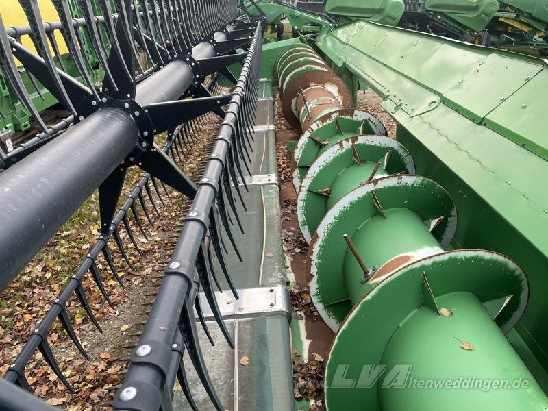 John Deere T670 i - حصادة موحَّدة: صورة 5 John Deere T670 i - حصادة موحَّدة: صورة 5